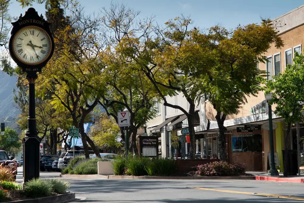 Honolulu avenue in downtown Montrose